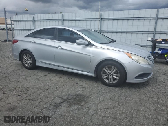 2014 Hyundai Sonata GLS with VIN 5NPEB4AC7EH852646, listed as a Copart auction lot 48745895 with 163,785 mi miles and Salvage Title. Bid and sale history available at carsss.com. Image 4.