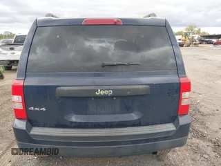 2012 Jeep Patriot Sport with VIN 1C4NJRBB4CD659072, listed as a IAAI auction lot 40584115 with 183,672 mi miles. Bid and sale history available at carsss.com. Image 16.