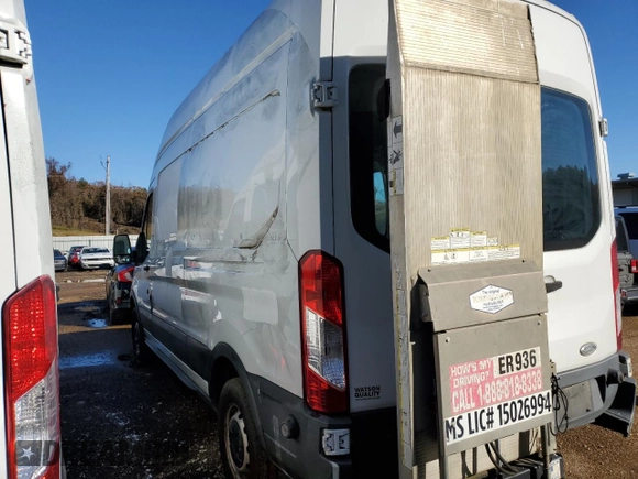 2015 Ford Transit Cargo with VIN 1FTNR2XG5FKA25581, listed as a Copart auction lot 81601544 with 174,628 mi miles and Clean Title. Bid and sale history available at DreamBid. Image 2.