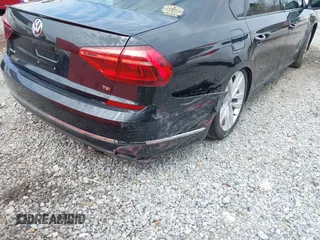 2019 Volkswagen Passat 2.0T Wolfsburg Edition with VIN 1VWLA7A33KC003355, listed as a IAAI auction lot 41545733 with 95,801 mi miles. Bid and sale history available at carsss.com. Image 6.
