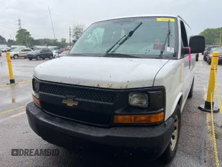 2014 Chevrolet Express Cargo z VIN 1GCSGAFX7E1163258, wystawiony jako IAAI lot #42501106 z przebiegiem 214 104 mil mil oraz . Historia ofert i sprzedaży dostępna na DreamBid. Obrazek 41.
