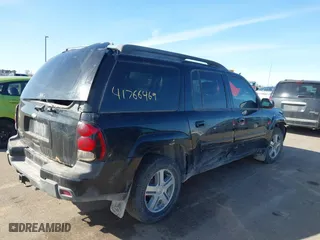 2005 Chevrolet TrailBlazer LS with VIN 1GNET16S756205497, listed as a IAAI auction lot 41766469 with 227,910 mi miles. Bid and sale history available at carsss.com. Image 4.