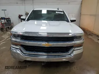 2018 Chevrolet Silverado 1500 LT with VIN 1GCUKREC5JF248083, listed as a Copart auction lot 88485245 with 121,973 mi miles and Clean Title. Bid and sale history available at DreamBid. Image 5.