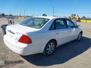2001 Toyota Avalon XL with VIN 4T1BF28B01U120282, listed as a IAAI auction lot 41763994 with 281,789 mi miles and . Bid and sale history available at DreamBid. Image 4.