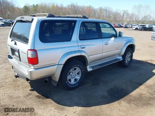 2000 Toyota 4Runner SR5 with VIN JT3HN86R4Y0316249, listed as a IAAI auction lot 42062417 with 92,268 mi miles. Bid and sale history available at carsss.com. Image 4.