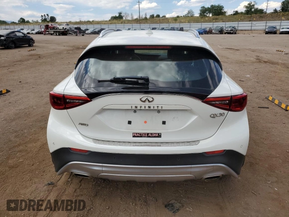 2018 Infiniti QX30 Premium with VIN SJKCH5CR2JA052770, listed as a Copart auction lot 61227824 with 39,761 mi miles and Salvage Title. Bid and sale history available at carsss.com. Image 6.