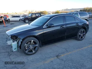 2019 Mercedes-Benz A 220 z VIN WDD3G4EB1KW020855, wystawiony jako Copart lot #45784615 z przebiegiem 71 374 mil mil oraz Szkody całkowita. Historia ofert i sprzedaży dostępna na DreamBid. Obrazek 1.