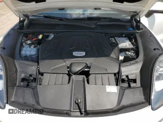 2020 Porsche Cayenne with VIN WP1AA2AYXLDA07163, listed as a Copart auction lot 44260315 with 22,207 mi miles and Salvage title. Bid and sale history available at DreamBid. Image 12.