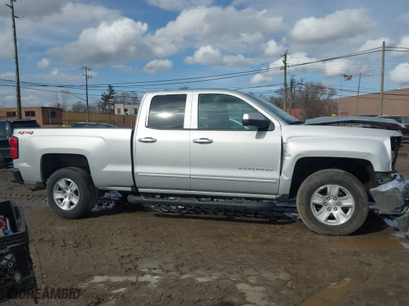 2018 Chevrolet Silverado 1500 LT with VIN 1GCVKREH1JZ337664, listed as a IAAI auction lot 41725288 with 149,266 mi miles. Bid and sale history available at carsss.com. Image 13.