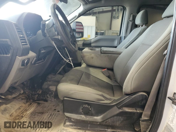 2019 Ford F-250 XL z VIN 1FT7W2B60KEF25754, wystawiony jako Copart lot #58738655 z przebiegiem 102 684 mil mil oraz Czysty tytuł • Clean title. Historia ofert i sprzedaży dostępna na DreamBid. Obrazek 7.