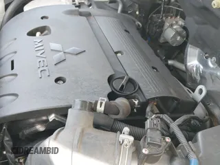 2021 Mitsubishi Outlander ES z VIN JA4ARUAU0MU022933, wystawiony jako IAAI lot #42848396 z przebiegiem 62 789 mil mil oraz . Historia ofert i sprzedaży dostępna na DreamBid. Obrazek 19.