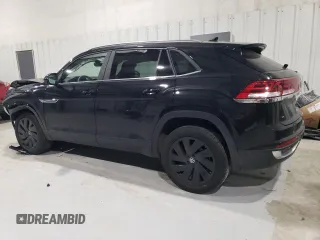 2024 Volkswagen Atlas SE with VIN 1V2WE2CA3RC221565, listed as a Copart auction lot 50817605 with 8,884 mi miles and Salvage title. Bid and sale history available at DreamBid. Image 2.