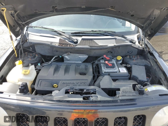2013 Jeep Patriot Limited with VIN 1C4NJRCB2DD140490, listed as a Copart auction lot 53807025 with 99,055 mi miles and Salvage title. Bid and sale history available at DreamBid. Image 12.