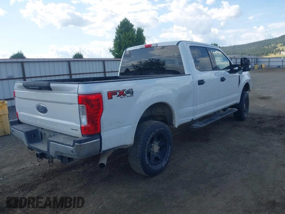 2019 Ford F-250 XL z VIN 1FT7W2B65KED16493, wystawiony jako IAAI lot #42415773 z przebiegiem 143 698 mil mil oraz . Historia ofert i sprzedaży dostępna na DreamBid. Obrazek 4.