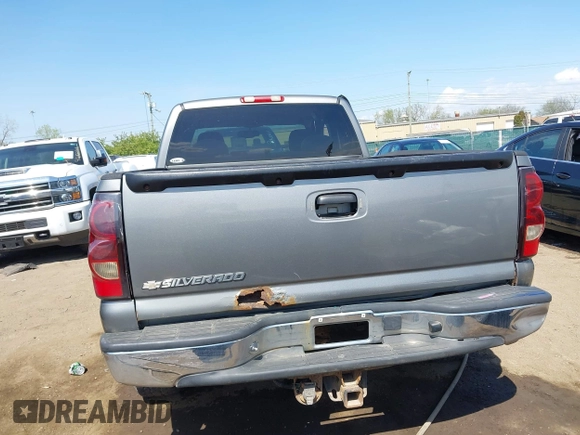 2006 Chevrolet Silverado 1500 LT3 with VIN 1GCEK19Z66Z230380, listed as a IAAI auction lot 42115251 with 169,072 mi miles and . Bid and sale history available at DreamBid. Image 16.