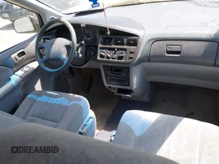 1998 Toyota Sienna LE с VIN 4T3ZF13C8WU077141, выставлен на аукционе IAAI как лот 42396363 с пробегом Не указан миль и . История ставок и продаж доступна на DreamBid. Изображение 5.