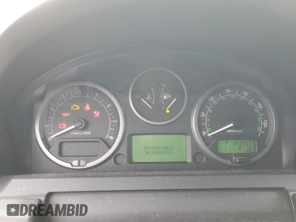 2005 Land Rover LR3 SE with VIN SALAD25485A318278, listed as a Copart auction lot 49209405 with 163,805 mi miles and Salvage title. Bid and sale history available at DreamBid. Image 9.