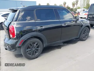 2016 MINI Countryman S with VIN WMWZC3C50GWT08510, listed as a IAAI auction lot 42046902 with 103,178 mi miles and . Bid and sale history available at DreamBid. Image 4.