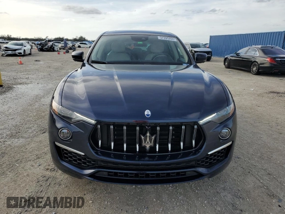 2022 Maserati Levante GT with VIN ZN661XUA1NX398867, listed as a Copart auction lot 37395284 with 18,539 mi miles. Bid and sale history available at carsss.com. Image 5.