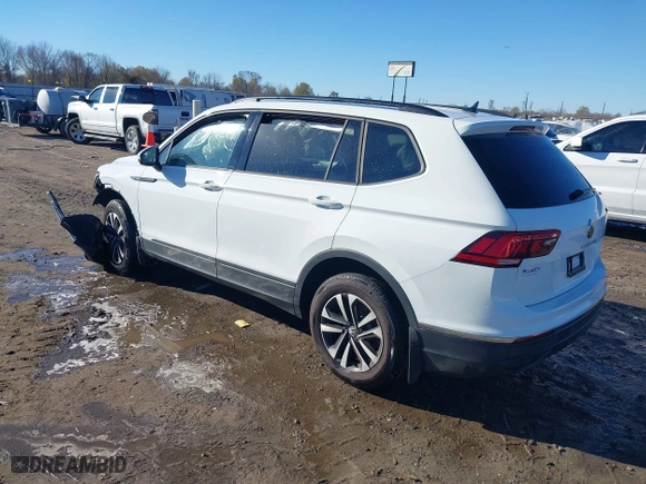 2024 Volkswagen Tiguan S with VIN 3VVRB7AX3RM146054, listed as a IAAI auction lot 41070662 with 4,756 mi miles. Bid and sale history available at carsss.com. Image 3.