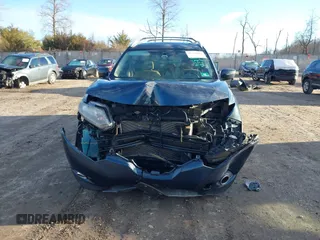2016 Nissan Rogue SL with VIN 5N1AT2MV0GC869568, listed as a IAAI auction lot 41218647 with 81,057 mi miles and . Bid and sale history available at DreamBid. Image 12.