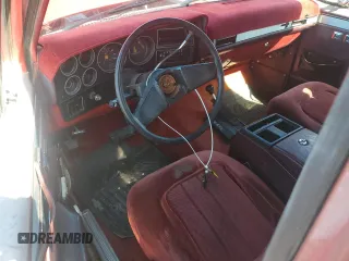 1987 Chevrolet Blazer z VIN 1GNEV18K6HF177428, wystawiony jako Copart lot #76925604 z przebiegiem 71 619 mil mil oraz Czysty tytuł • Clean title. Historia ofert i sprzedaży dostępna na DreamBid. Obrazek 8.