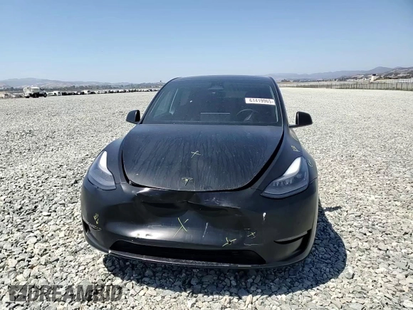 2022 Tesla Model Y Performance with VIN 7SAYGDEF8NF492954, listed as a Copart auction lot 61419965 with 24,885 mi miles and Salvage title. Bid and sale history available at DreamBid. Image 13.
