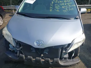2013 Toyota Sienna LE AAS with VIN 5TDKK3DC2DS389557, listed as a IAAI auction lot 42589108 with 205,115 mi miles and . Bid and sale history available at DreamBid. Image 12.