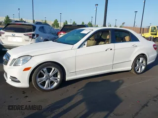 2013 Mercedes-Benz E 350 Luxury z VIN WDDHF5KB2DA741401, wystawiony jako IAAI lot #42605065 z przebiegiem 167 479 mil mil oraz . Historia ofert i sprzedaży dostępna na DreamBid. Obrazek 6.