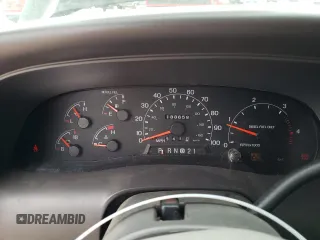 2001 Ford Excursion XLT z VIN 1FMSU41F51EC87388, wystawiony jako Copart lot #55067595 z przebiegiem 188 658 mil mil oraz Szkody całkowita. Historia ofert i sprzedaży dostępna na DreamBid. Obrazek 9.