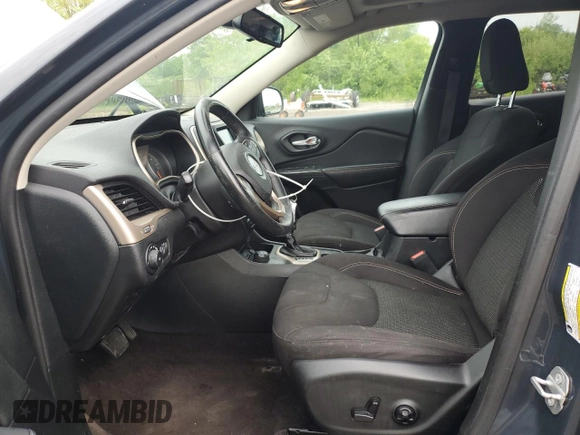 2016 Jeep Cherokee Altitude with VIN 1C4PJMCB0GW348615, listed as a Copart auction lot 61194105 with 124,840 mi miles and Salvage title. Bid and sale history available at DreamBid. Image 7.