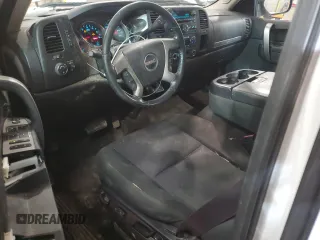 2013 GMC Sierra 1500 SLE z VIN 1GTR2VE71DZ182216, wystawiony jako Copart lot #45119775 z przebiegiem 116 199 mil mil oraz Szkoda całkowita • Salvage title. Historia ofert i sprzedaży dostępna na DreamBid. Obrazek 8.