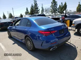 2022 Mercedes-Benz C 300 z VIN W1KAF4GB4NR009066, wystawiony jako Copart lot #47305583 z przebiegiem 5 318 mil mil oraz . Historia ofert i sprzedaży dostępna na DreamBid. Obrazek 2.