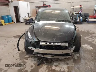 2024 Tesla Model Y Long Range with VIN 7SAYGDEE0RA282634, listed as a IAAI auction lot 41627510 with 23,054 mi miles and . Bid and sale history available at DreamBid. Image 13.