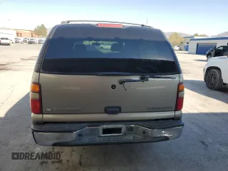 2002 Chevrolet Suburban LS with VIN 3GNFK16Z32G219170, listed as a Copart auction lot 73681914 with 200,759 mi miles and Salvage Title. Bid and sale history available at carsss.com. Image 6.