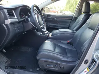 2015 Toyota Highlander Limited z VIN 5TDDCRFH2FS008097, wystawiony jako Copart lot #57512025 z przebiegiem 117 919 mil mil oraz Szkoda całkowita • Salvage title. Historia ofert i sprzedaży dostępna na DreamBid. Obrazek 7.
