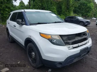 2014 Ford Police Interceptor Utility z VIN 1FM5K8AR6EGC60618, wystawiony jako IAAI lot #42375939 z przebiegiem 139 556 mil mil oraz . Historia ofert i sprzedaży dostępna na DreamBid. Obrazek 1.
