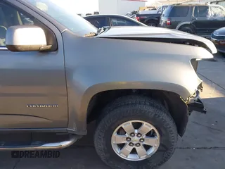 2019 Chevrolet Colorado 2WD Work Truck with VIN 1GCGSBEN9K1204074, listed as a IAAI auction lot 41389973 with 132,301 mi miles. Bid and sale history available at carsss.com. Image 19.