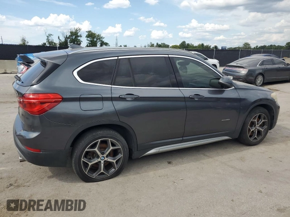 2017 BMW X1 xDrive28i with VIN WBXHT3C32H5F75870, listed as a Copart auction lot 64420385 with 158,640 mi miles and Clean title. Bid and sale history available at DreamBid. Image 3.