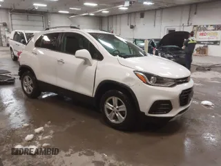 2020 Chevrolet Trax LT with VIN KL7CJPSB1LB067410, listed as a IAAI auction lot 41663357 with 21,057 mi miles. Bid and sale history available at carsss.com. Image 1.