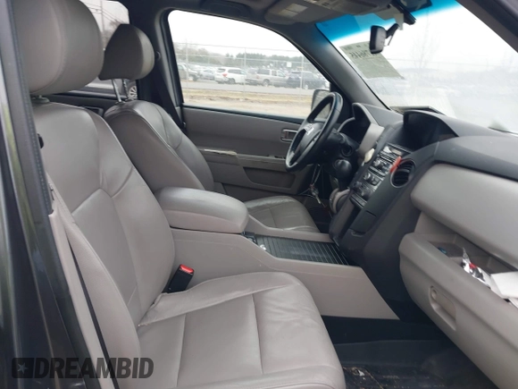 2015 Honda Pilot EX-L with VIN 5FNYF4H57FB035864, listed as a IAAI auction lot 41786445 with 139,787 mi miles and . Bid and sale history available at carsss.com. Image 5.