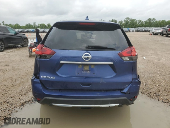 2017 Nissan Rogue S z VIN JN8AT2MTXHW135639, wystawiony jako Copart lot #55834815 z przebiegiem 145 571 mil mil oraz Szkoda całkowita • Salvage title. Historia ofert i sprzedaży dostępna na DreamBid. Obrazek 6.
