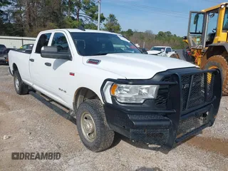 2022 Ram 2500 Tradesman with VIN 3C6UR5HJXNG251538, listed as a IAAI auction lot 41547395 with 129,142 mi miles. Bid and sale history available at carsss.com. Image 1.
