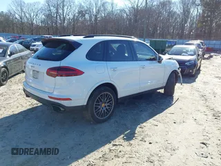2017 Porsche Cayenne with VIN WP1AA2A24HKA86733, listed as a IAAI auction lot 41499407 with 94,004 mi miles. Bid and sale history available at carsss.com. Image 4.