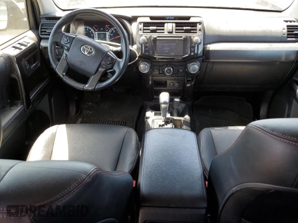 2018 Toyota 4Runner SR5 z VIN JTEBU5JR6J5564680, wystawiony jako Copart lot #58847355 z przebiegiem 96 632 mil mil oraz Szkoda całkowita • Salvage title. Historia ofert i sprzedaży dostępna na DreamBid. Obrazek 8.
