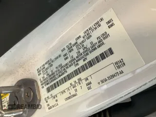 2020 Ford Escape SE z VIN 1FMCU0G62LUB45075, wystawiony jako IAAI lot #42743374 z przebiegiem 84 675 mil mil oraz . Historia ofert i sprzedaży dostępna na DreamBid. Obrazek 23.