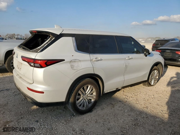 2022 Mitsubishi Outlander ES with VIN JA4J3TA87NZ045712, listed as a Copart auction lot 43951795 with 71,946 mi miles and Salvage Title. Bid and sale history available at carsss.com. Image 3.