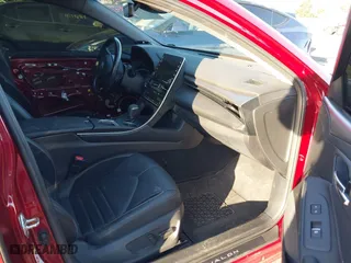 2019 Toyota Avalon XLE with VIN 4T1BZ1FB8KU023417, listed as a IAAI auction lot 41410801 with 43,089 mi miles. Bid and sale history available at carsss.com. Image 5.