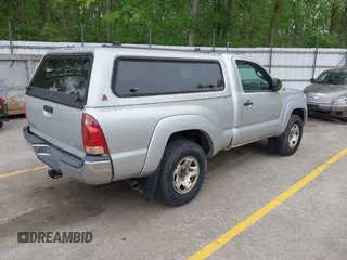 2006 Toyota Tacoma z VIN 5TEPX42N56Z256038, wystawiony jako IAAI lot #42290164 z przebiegiem 263 291 mil mil oraz . Historia ofert i sprzedaży dostępna na DreamBid. Obrazek 4.