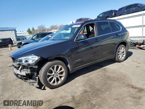 2016 BMW X5 xDrive50i with VIN 5UXKR6C59G0J81052, listed as a Copart auction lot 49572985 with 90,207 mi miles and Salvage Title. Bid and sale history available at carsss.com. Image 1.